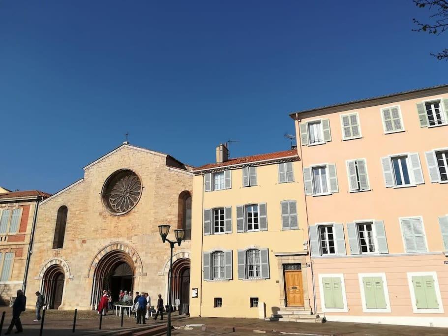 Les Jardins Du Luxembourg Apartment Hyeres Bagian luar foto